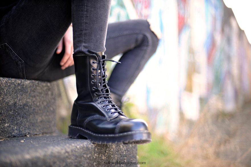 Femmes Solovair Englander Bottine Derby Noire à Bout En Acier à 11 œillets 48f40r281